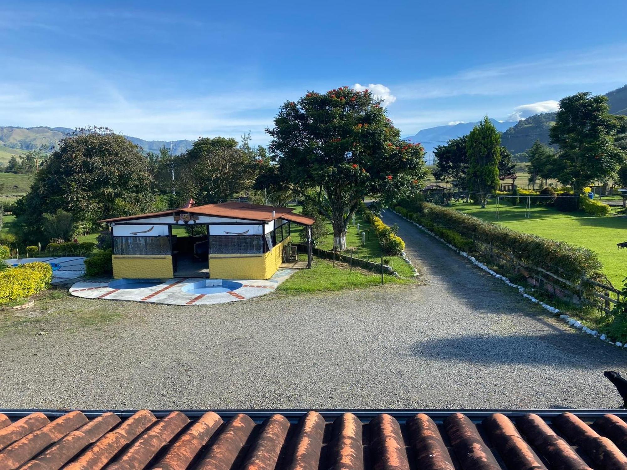 Finca Hotel Paraiso Urrao Exterior foto