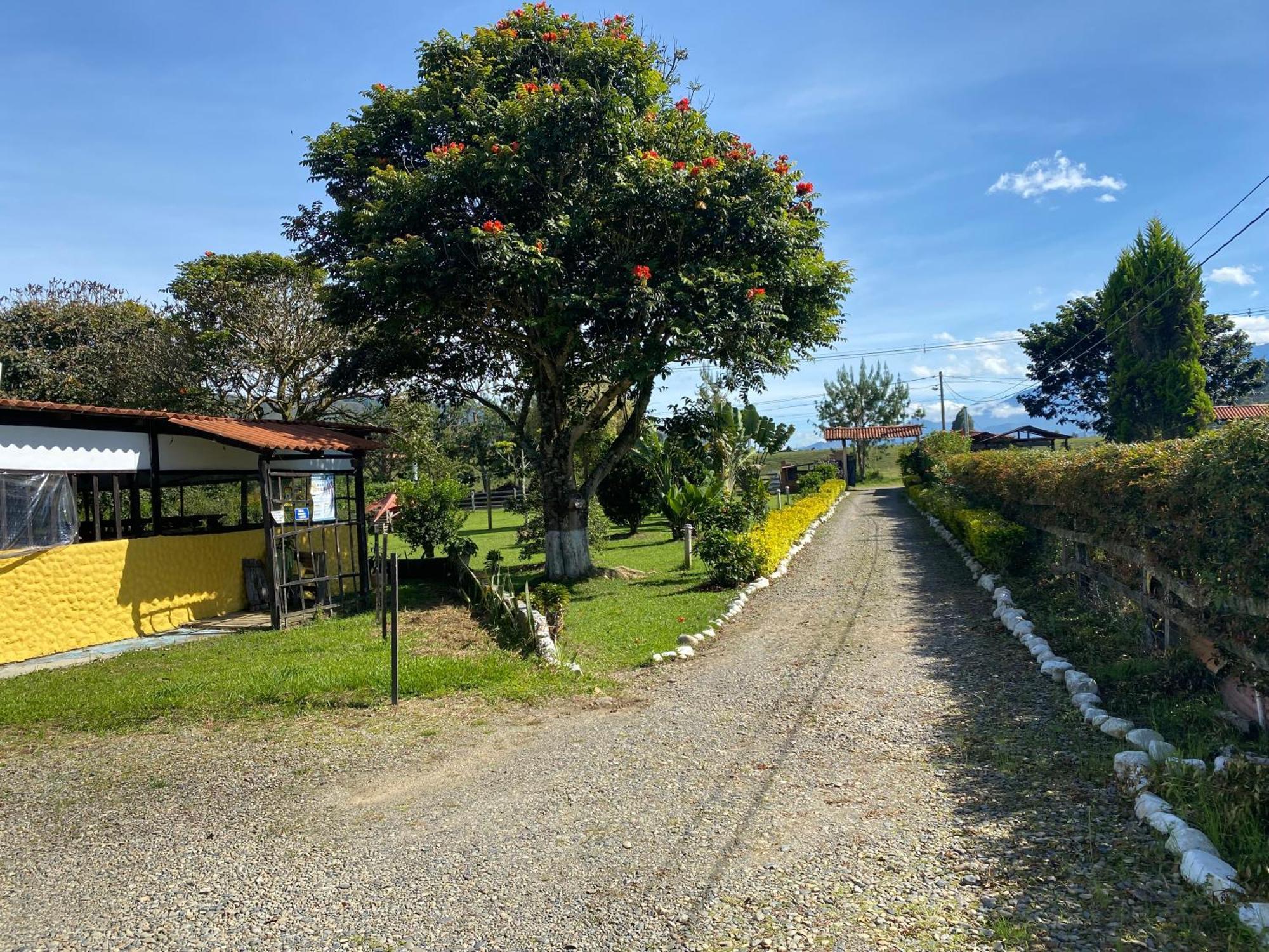Finca Hotel Paraiso Urrao Exterior foto